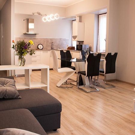 Lg Apartment 斯特雷萨 外观 照片