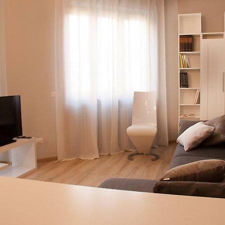 Lg Apartment 斯特雷萨 外观 照片